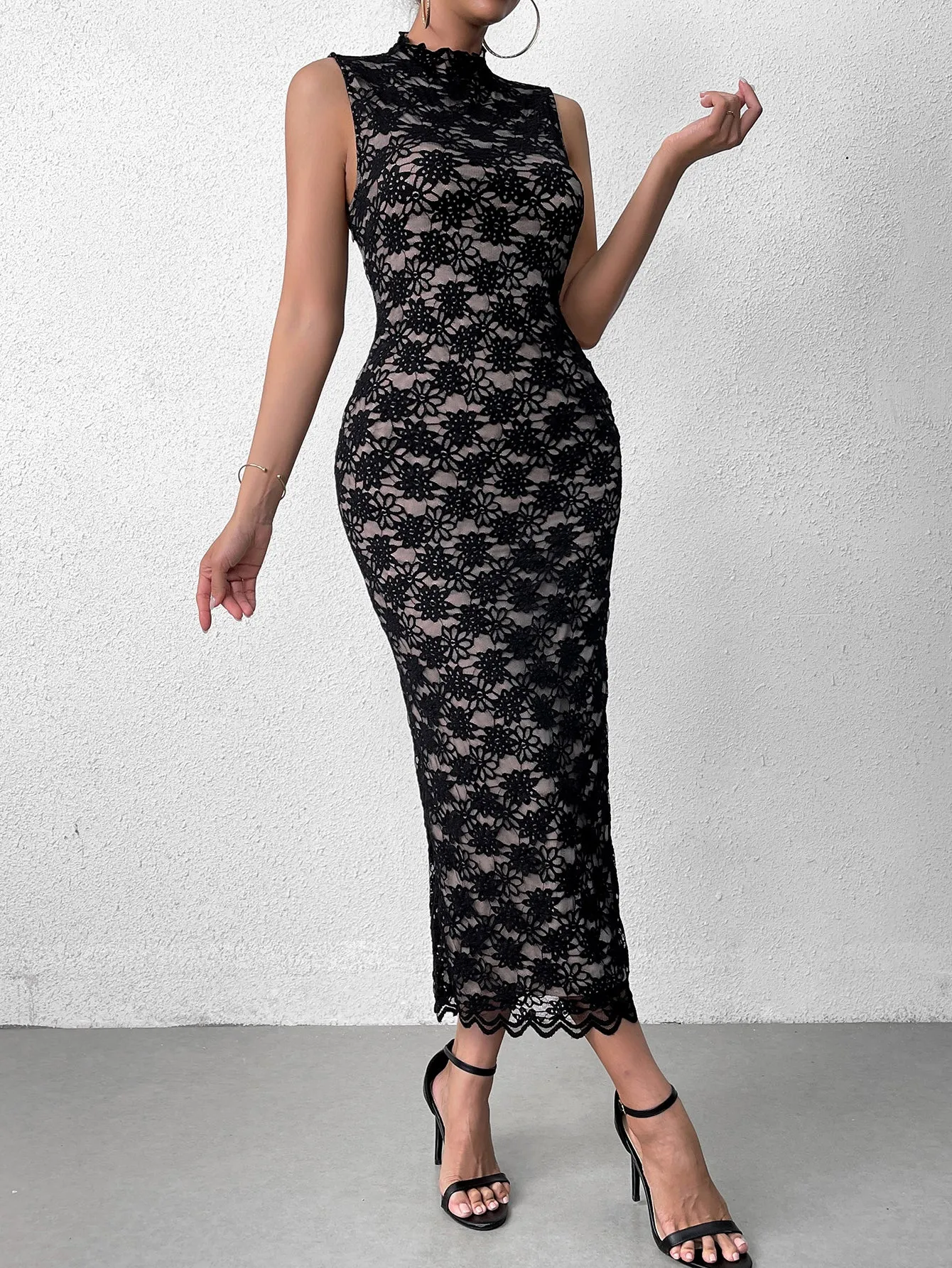 Cut Out Backless Lace Embroidery Maxi Dress