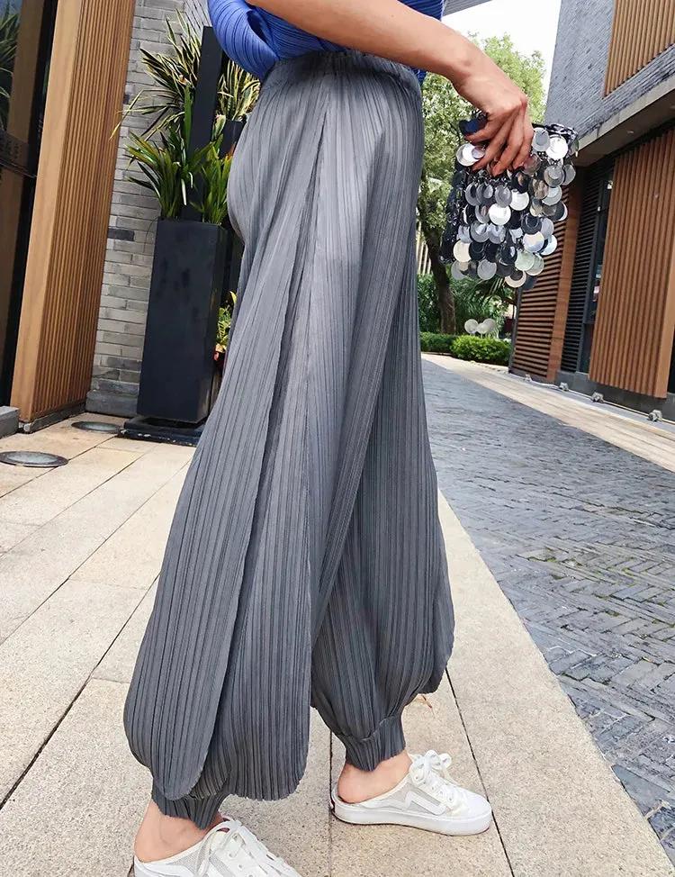 HEYFANCYSTYLE Tokyo Pleated Puffy Pants