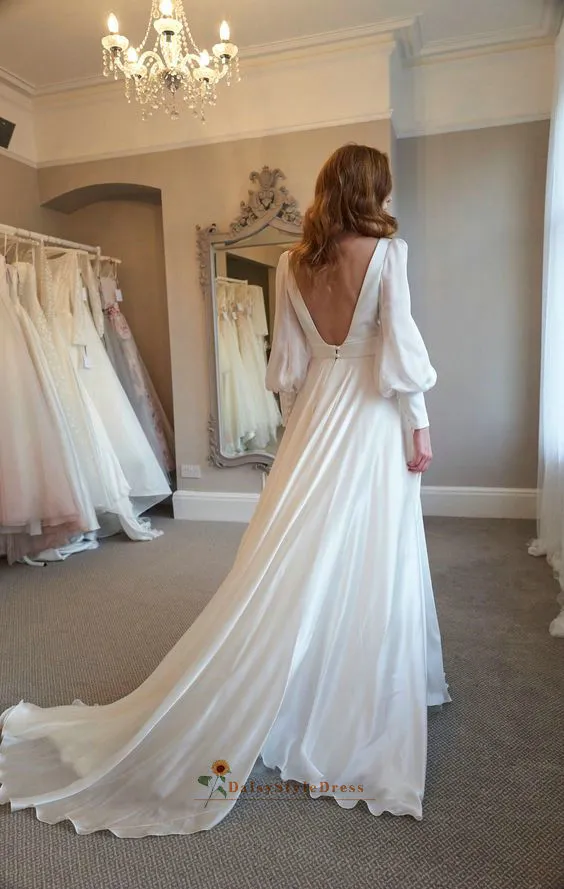 Low Back Vintage Long Sleeve Wedding Dress