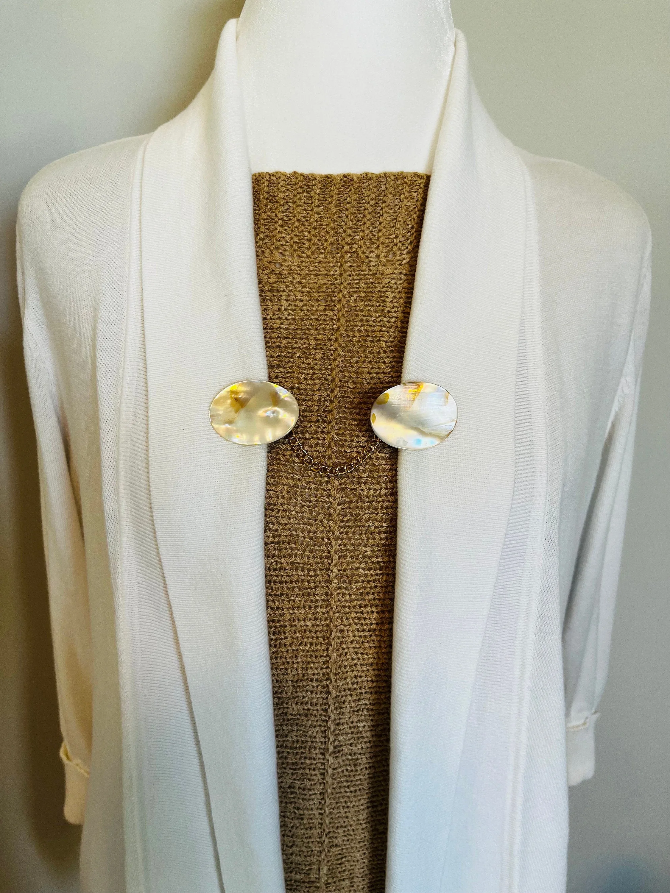 Sweater Clips Mother of Pearl Shell Cardigan Clasp for Sweater Clip for Sweater Guard Kimono Shawl Clasps Jewelry Gift for Mom Gift for Her