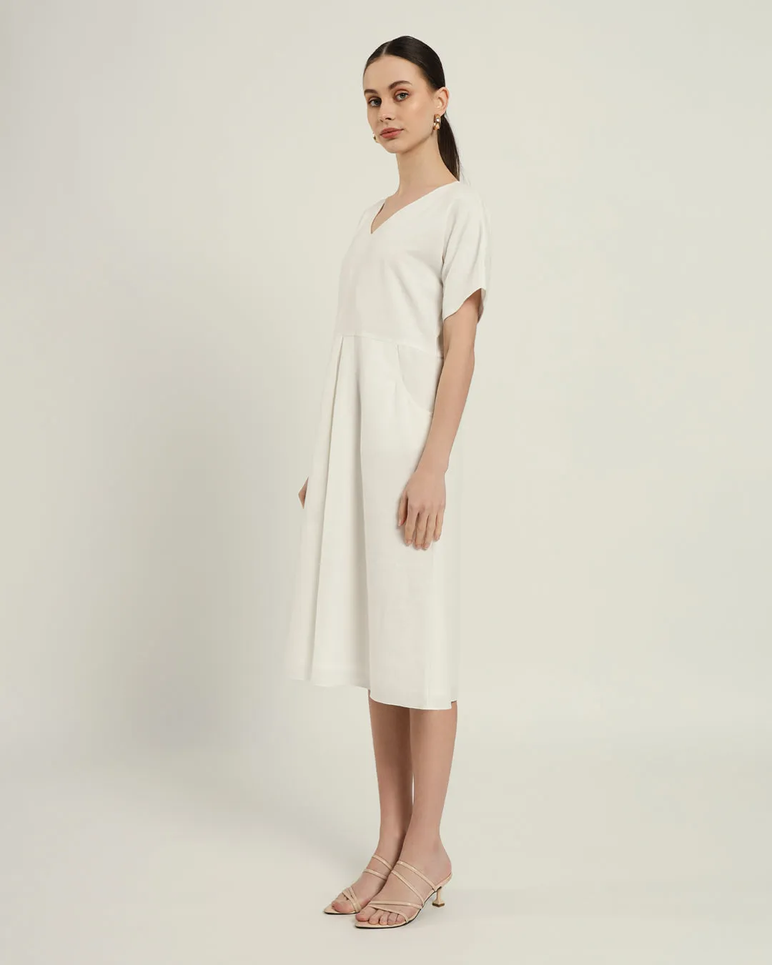 The Memphis Daisy White Linen Dress