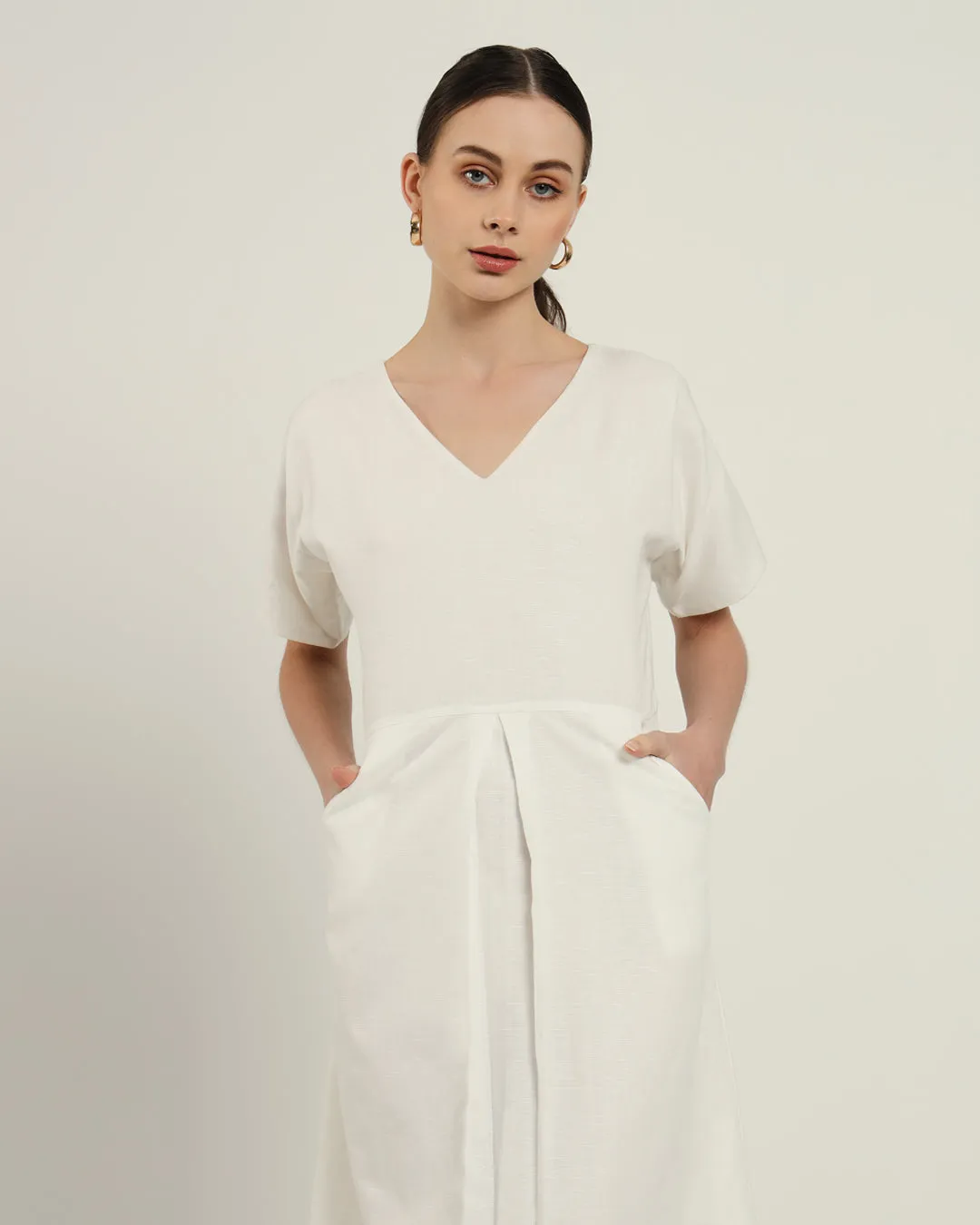 The Memphis Daisy White Linen Dress