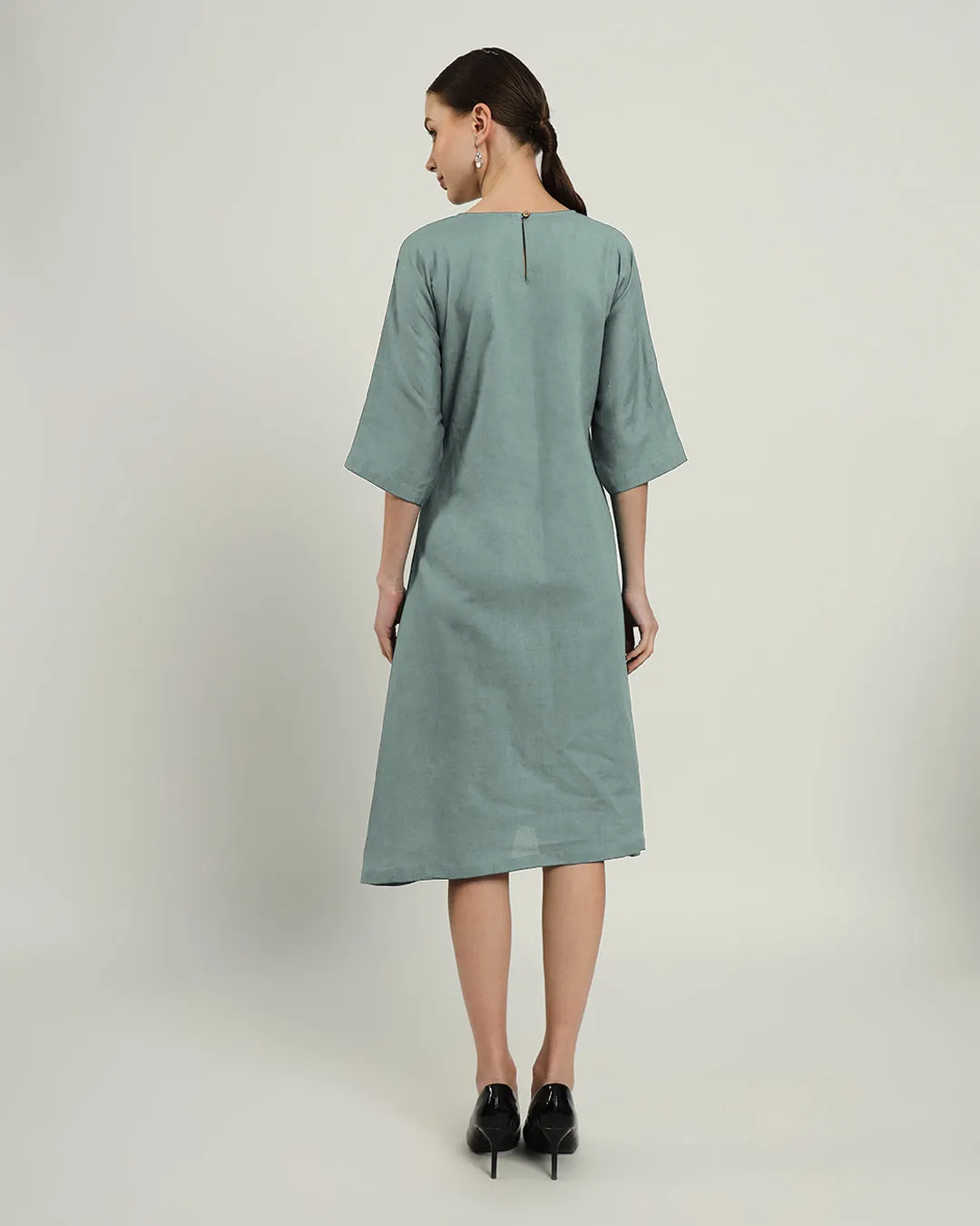 The Monrovia Daisy Carolina Linen Dress