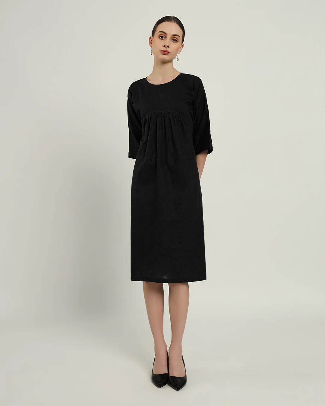 The Monrovia Daisy Noir Linen Dress