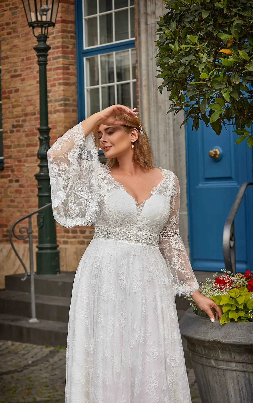 Vintage Long Sleeve Boho Lace Wedding Dress